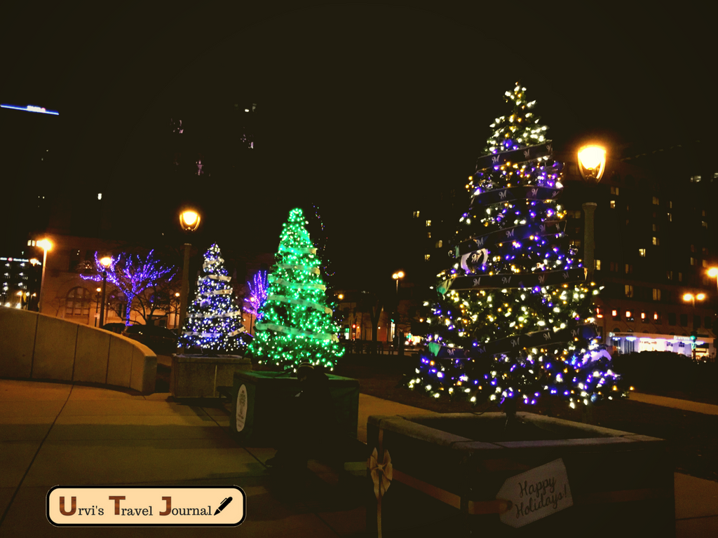 milwaukee-downtown-christmas-lights
