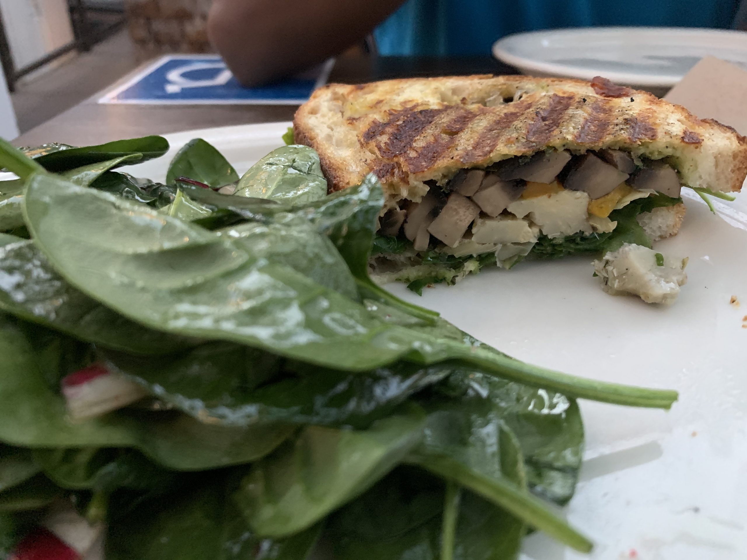 Review of Urth Caffe's organic coffee and Food